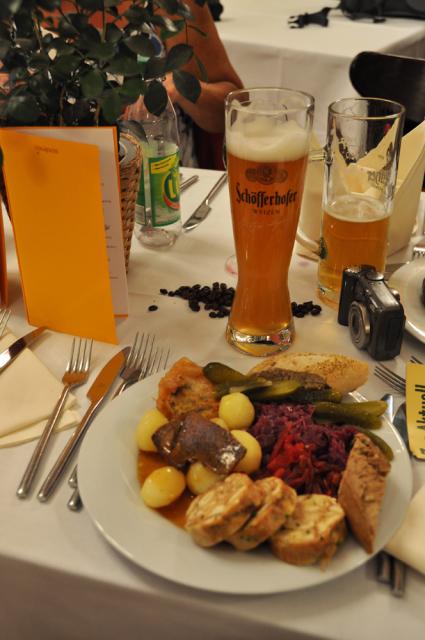 03.09.2011: Dinner and auction