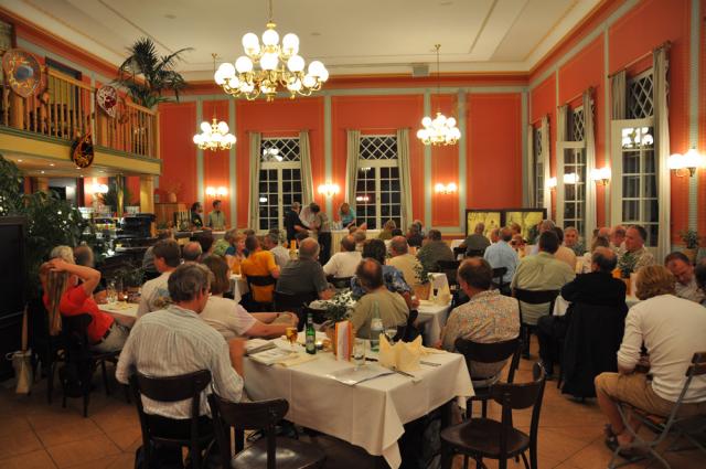 03.09.2011: Dinner and auction