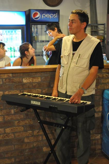 01.09.2012: Dinner and auction